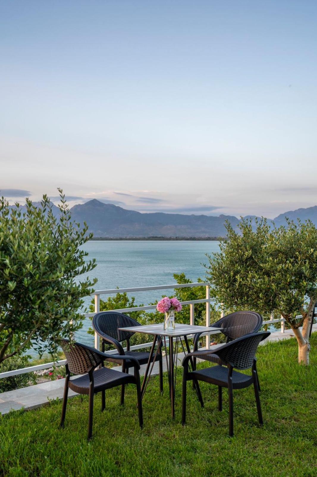 Xhuli Guesthouse Shkodër エクステリア 写真