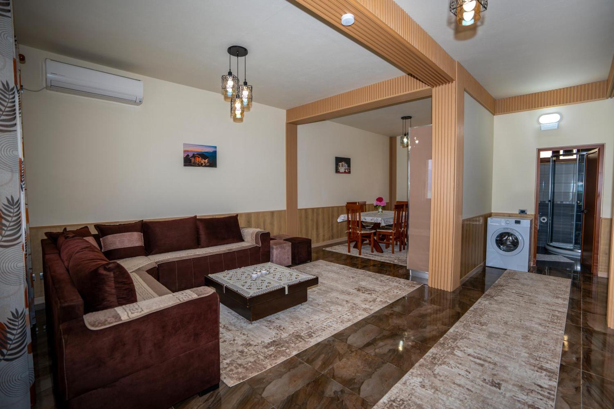Xhuli Guesthouse Shkodër エクステリア 写真